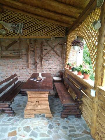 Фото номера Номер Делюкс (для 2 взрослых и 1 ребенка) Гостевой дом La Stejarel г. Корбени 2